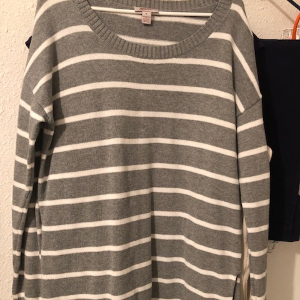 Grey and White Plus size sweater